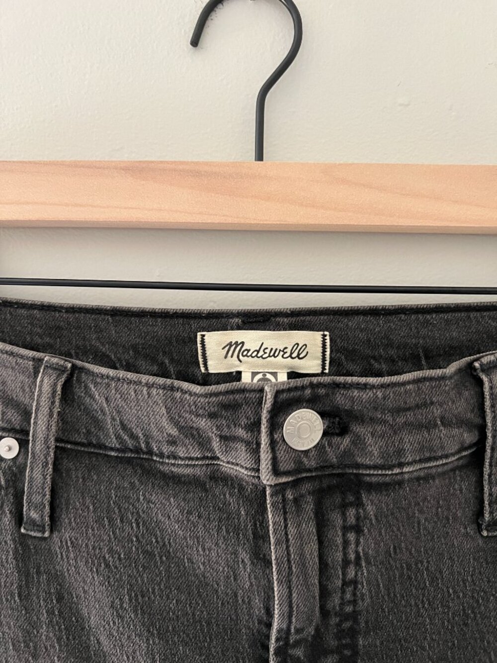 Madewell The Perfect Vintage Straight Jean - Lunar Wash - Size 32 - Picture 5 of 10